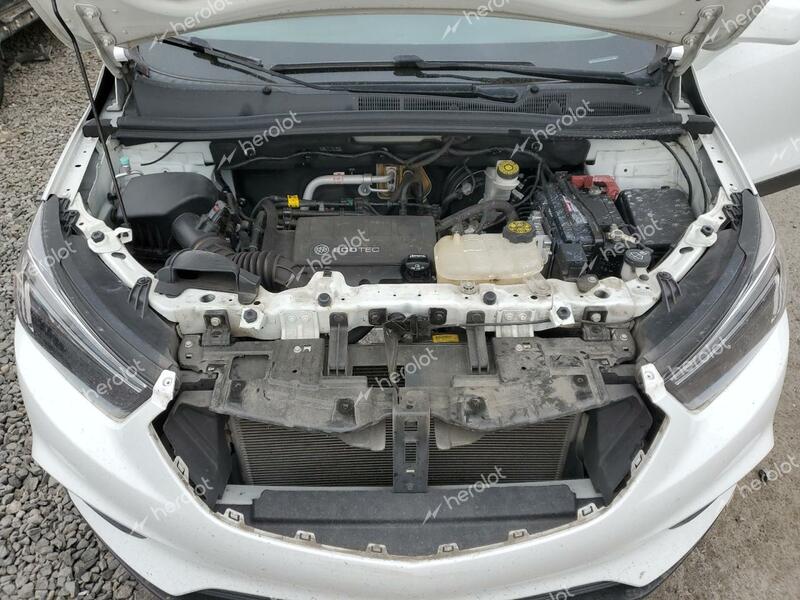 BUICK ENCORE PRE 2020 white  gas KL4CJASB7LB026645 photo #4