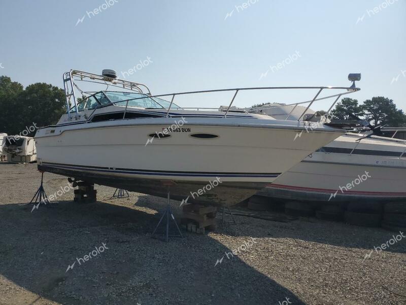 SEAR BOAT 1988 white   SERT7602D888 photo #1