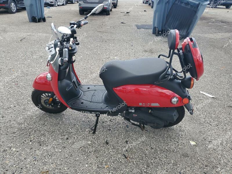 YNGF SCOOTER 2022 red   LL0TCAPE5NG003668 photo #1