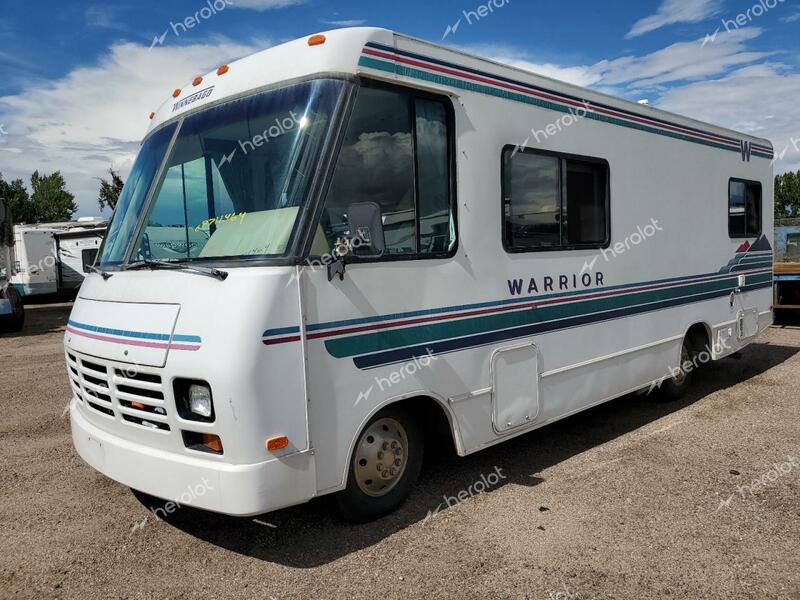 WINNEBAGO WARRIOR 1996 white  gas 1GBJP37N9S3331958 photo #3