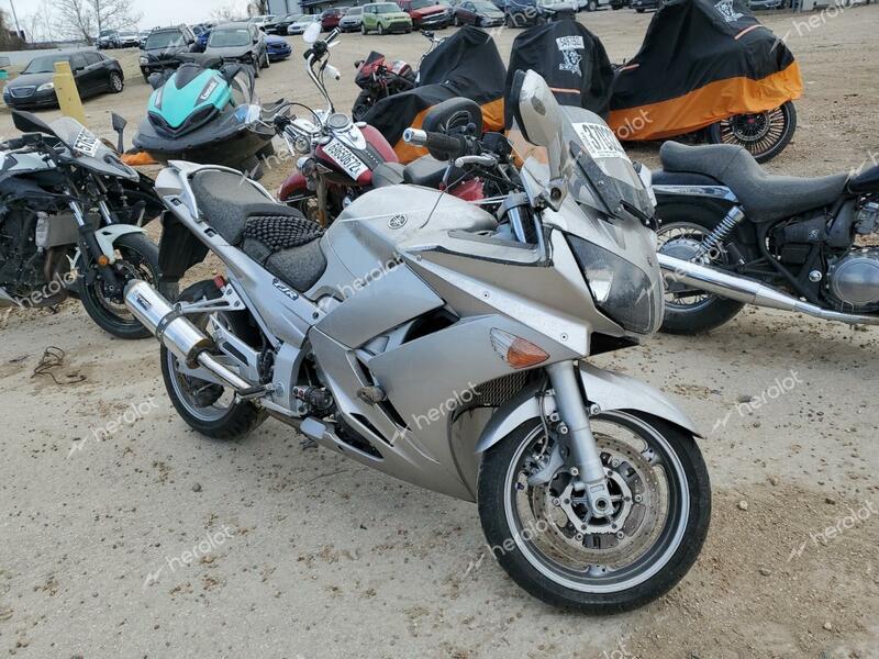 YAMAHA FJR1300 A 2010 silver  gas JYARP15EXAA007476 photo #1