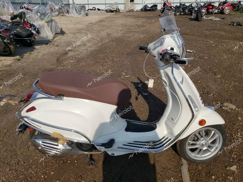 VESPA PRIMAVERA/ 2023 white  gas ZAPM818G1P5909670 photo #1