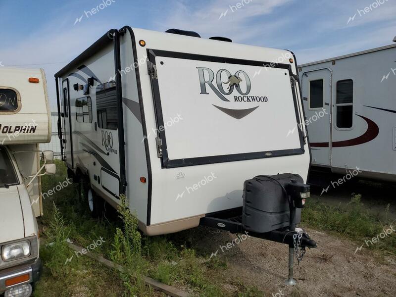 ROCK TRVL TRLR 2018 white   4X4TRLU2XJZ153721 photo #1