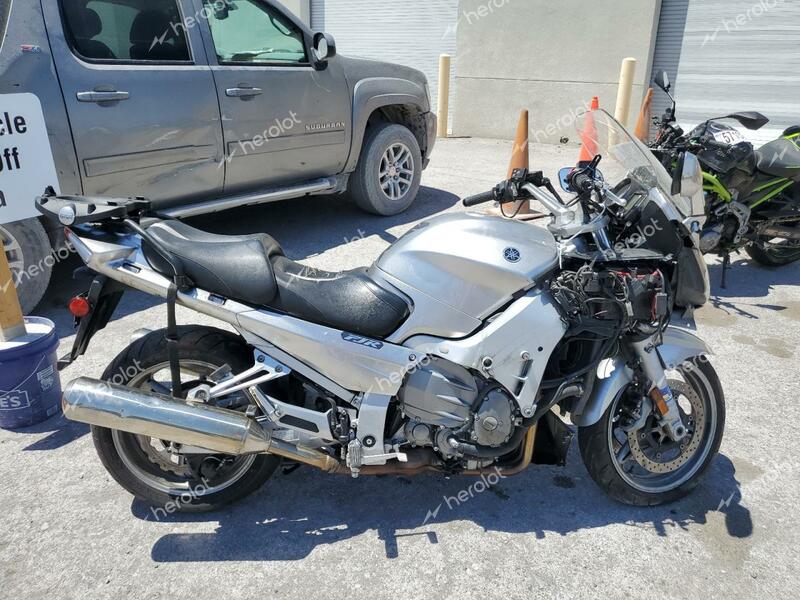 YAMAHA FJR1300 A 2010 silver racer gas JYARP15E4AA007151 photo #1