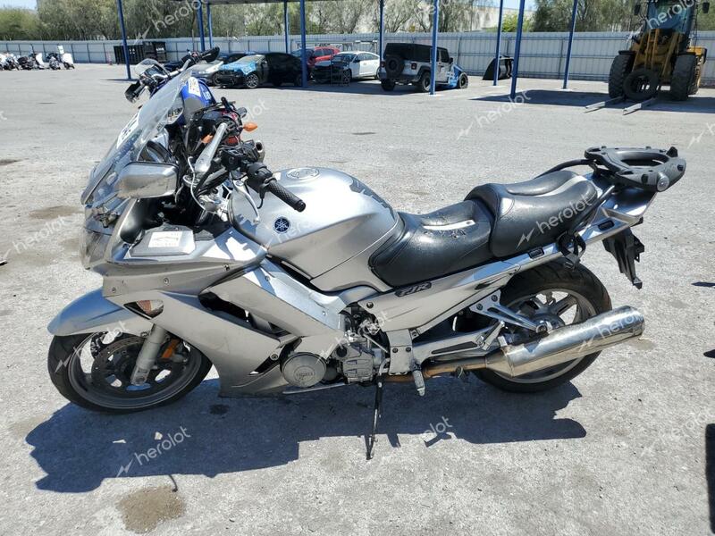 YAMAHA FJR1300 A 2010 silver racer gas JYARP15E4AA007151 photo #4