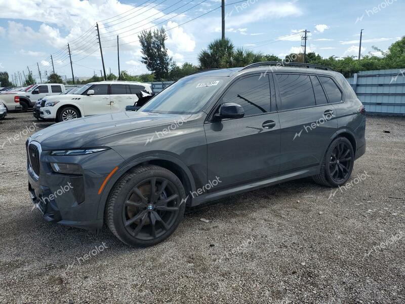 BMW X7 M60I 2024 gray  gas 5UX33EM04R9S75714 photo #1