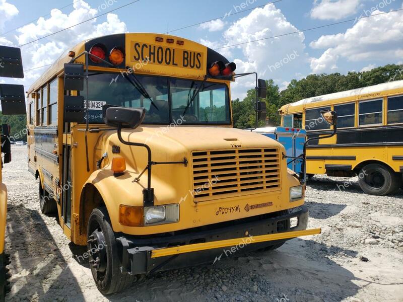 INTERNATIONAL 3000 3800 2000 yellow bus diesel 1HVBBABM0YH298842 photo #1