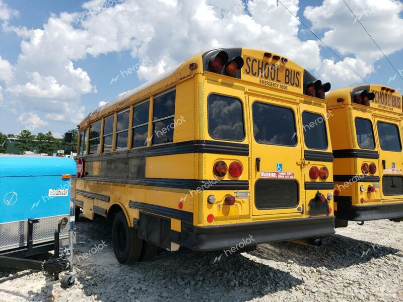 INTERNATIONAL 3000 3800 2000 yellow bus diesel 1HVBBABM0YH298842 photo #4