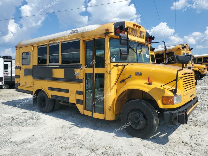 INTERNATIONAL 3000 3800 2002 yellow bus diesel 1HVBBABM42H375459 photo #1