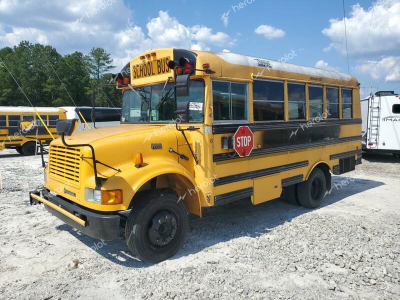 INTERNATIONAL 3000 3800 2002 yellow bus diesel 1HVBBABM42H375459 photo #3