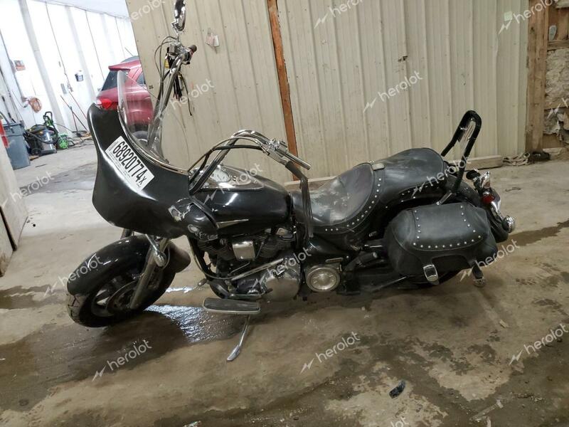 YAMAHA XV1700 A 2005 black  gas JYAVP17E35A014853 photo #4