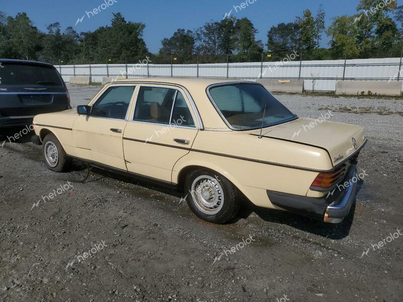 MERCEDES-BENZ 240 D 1983 yellow  diesel WDBAB23A5DB407335 photo #3