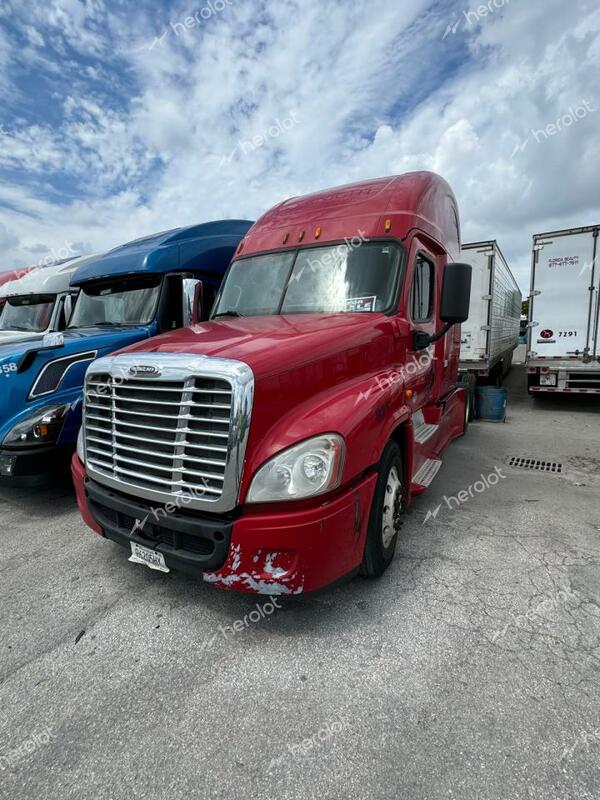 FREIGHTLINER CASCADIA 1 2015 red tractor diesel 3AKJGLD56FSGD2723 photo #3