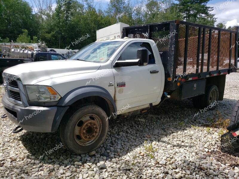 DODGE RAM 5500 S 2011 white chassis diesel 3D6WU7EL9BG595689 photo #1