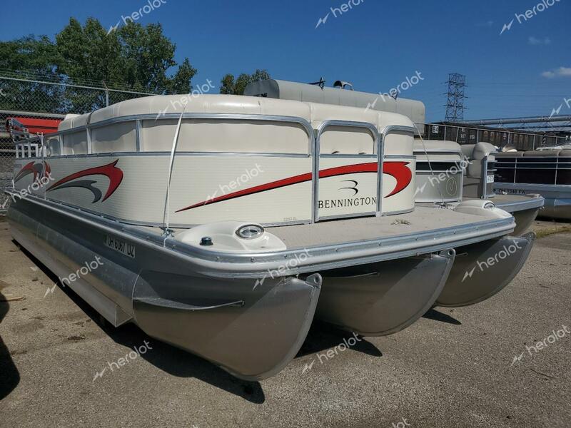 BOAT MARINE/TRL 2006 white   ETW44565D606 photo #1