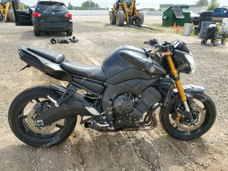 YAMAHA FZ8 N 2011 black  gas JYARN27E8BA000746 photo #1