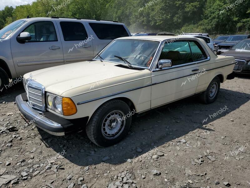 MERCEDES-BENZ 300 CDT 1984 yellow coupe diesel WDBAB53A7EA105876 photo #1