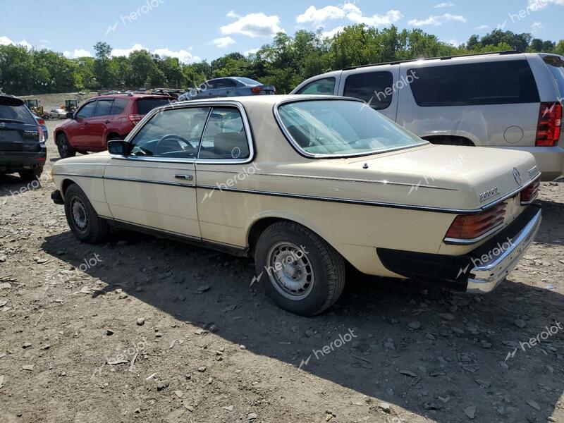 MERCEDES-BENZ 300 CDT 1984 yellow coupe diesel WDBAB53A7EA105876 photo #3