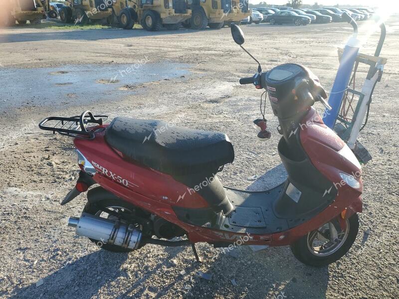 ZHNG MOPED 2023 red   L5YACBPZ0P1101712 photo #1