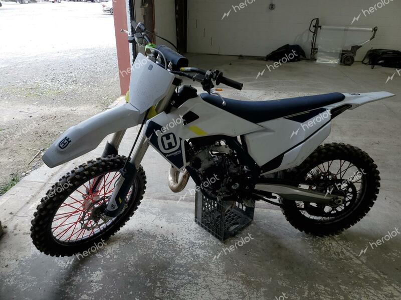 HUSQVARNA TC125 2022 white  x VBKUXH233NM157653 photo #4