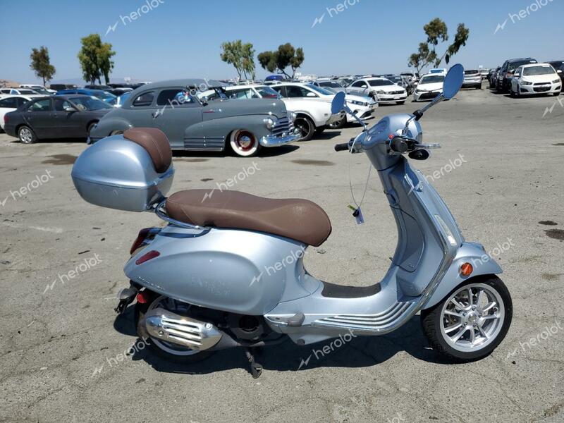 VESPA PRIMAVERA/ 2022 silver  gas ZAPM818G0N5906479 photo #1