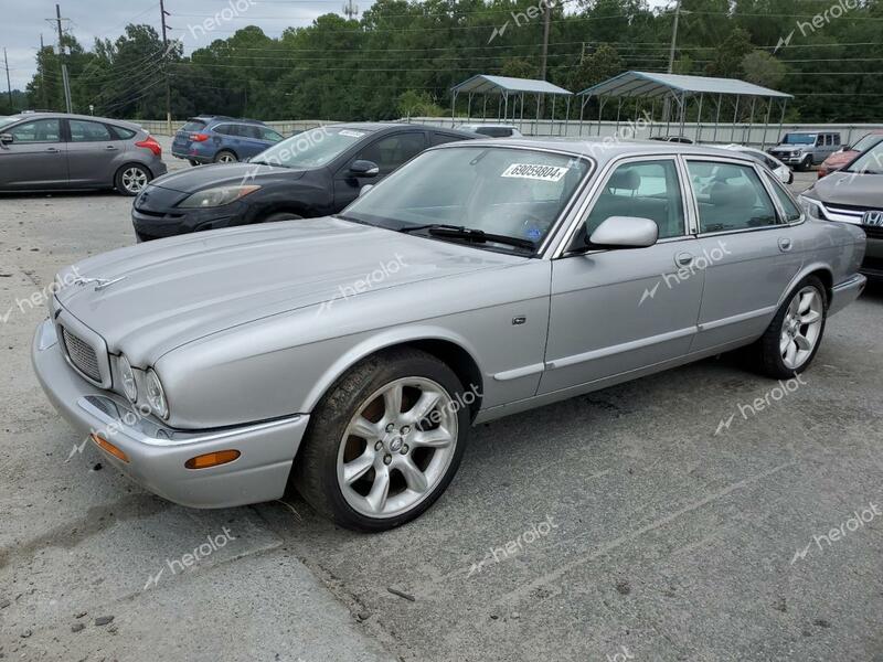 JAGUAR XJR 2000 silver sedan 4d gas SAJDA15B7YMF03841 photo #1