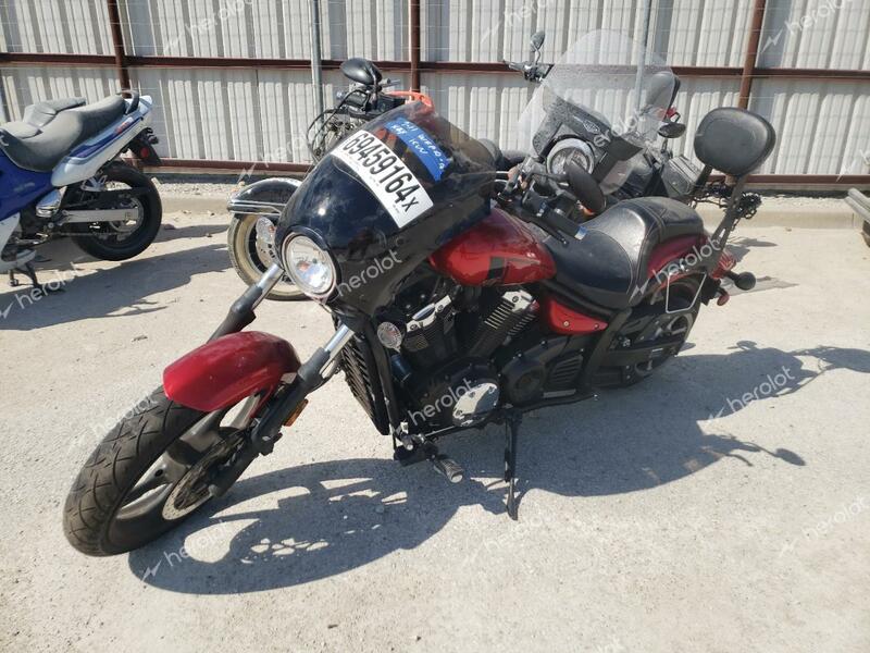 YAMAHA XVS1300 CU 2013 red  gas JYAVP33E7DA007467 photo #3