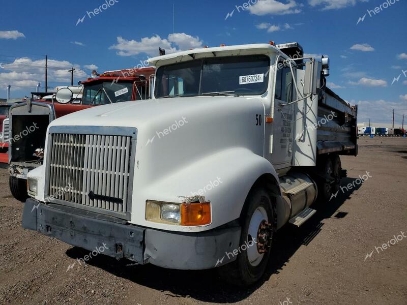 INTERNATIONAL 9000 9400 1994 white tractor diesel 2HSFHRAR2RC082444 photo #3