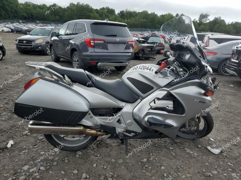 HONDA ST1300 2007 silver  gas JH2SC51097M501118 photo #1