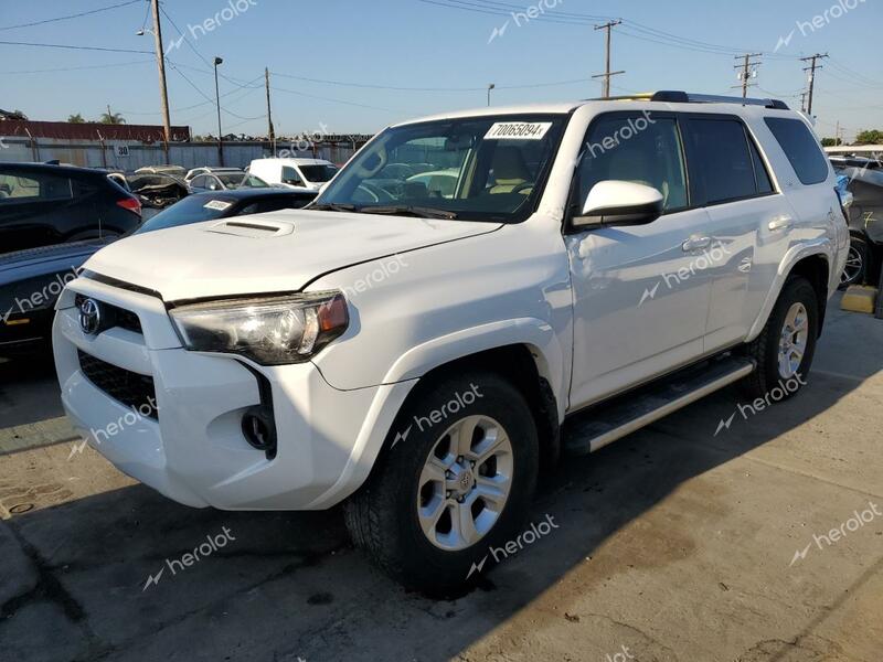 TOYOTA 4RUNNER SR 2019 white  gas JTEZU5JRXK5191627 photo #1