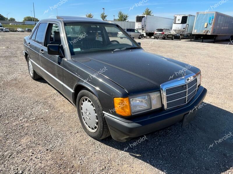 MERCEDES-BENZ 190 E 2.3 1992 gray sedan 4d gas WDBDA28D0NF898619 photo #1