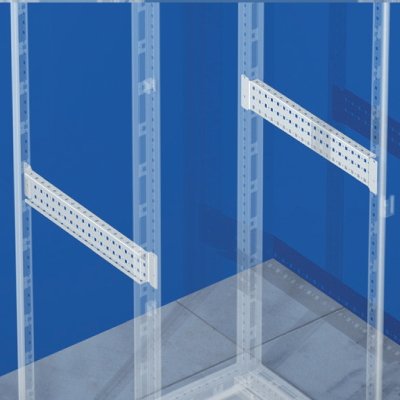 DKC Рейка боковая, широкая, для шкафов CQE глубиной 400 мм, 1 упаковка -4шт.