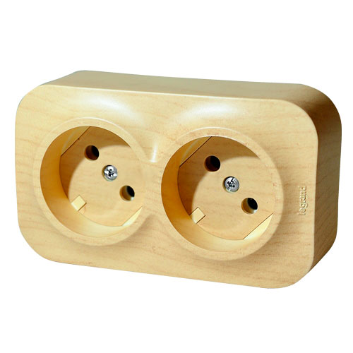 Купить Legrand Quteo Сосна Розетка 2-я б/з 782272