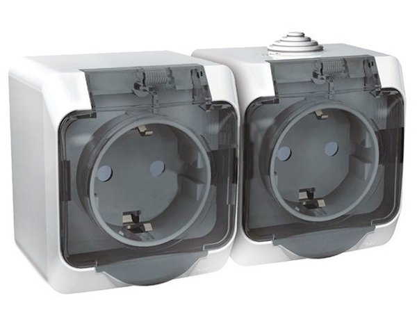 Systeme Electric Этюд наруж Бел Розетка 2-я с/з со шторками, с крышкой IP44