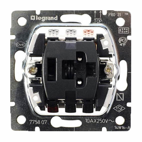 Купить Legrand PRO 21 Мех Выключатель перекрестный 775807