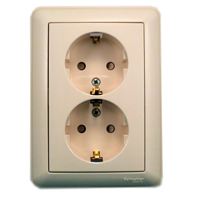Купить Systeme Electric Wessen 59 Беж Розетка 2-ая с/з с защитными шторками (в сборе, с рамкой)