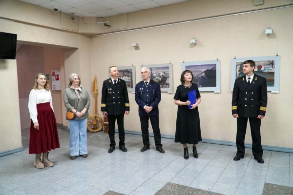 Выставка «ГОРОД-ПОРТ» Александра Абрамова