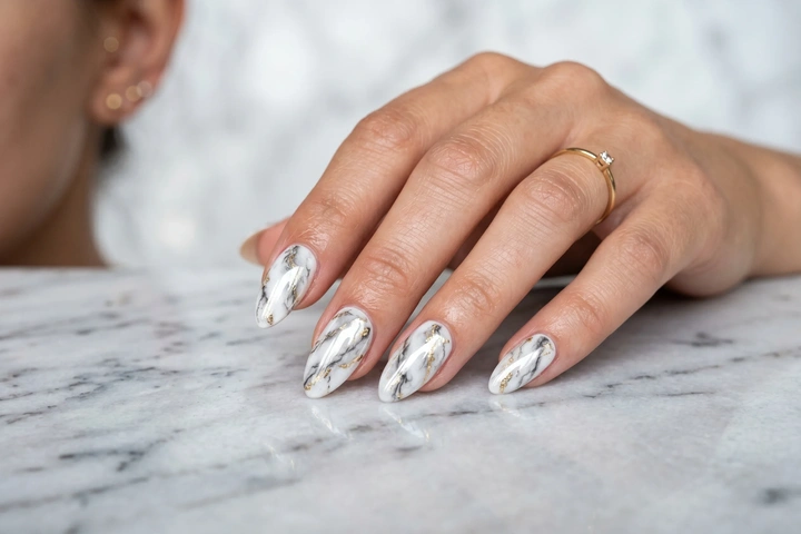 네일 아트 디자인