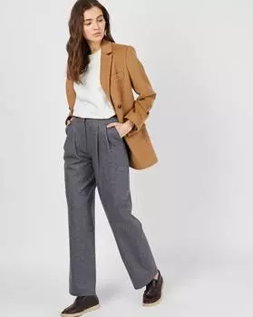 Брюки костюмные с защипами XS