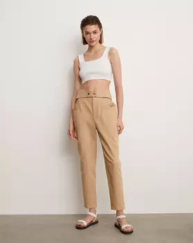 Брюки с накладными карманами