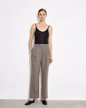 Брюки с защипами