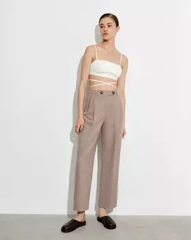 Брюки с защипами