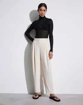 Брюки свободные со складками