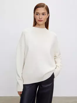 Джемпер с сердцем на локтях