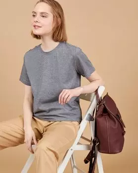 Футболка с пуговицами на плечах M