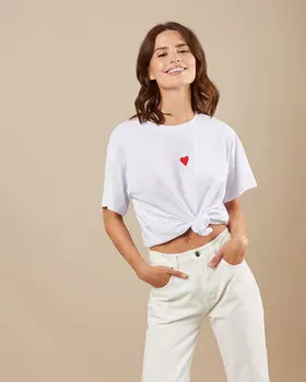 Футболка с вышивкой сердечко S