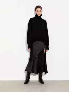 Юбка из шелка с разрезом