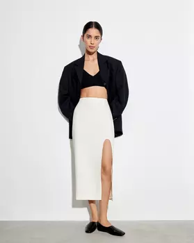 Юбка с фигурным разрезом