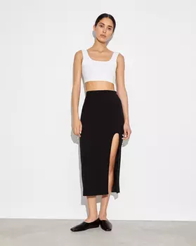 Юбка с фигурным разрезом