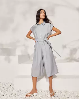 Льняной комбинезон с поясом